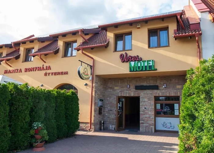 Veres 4* Veresegyház